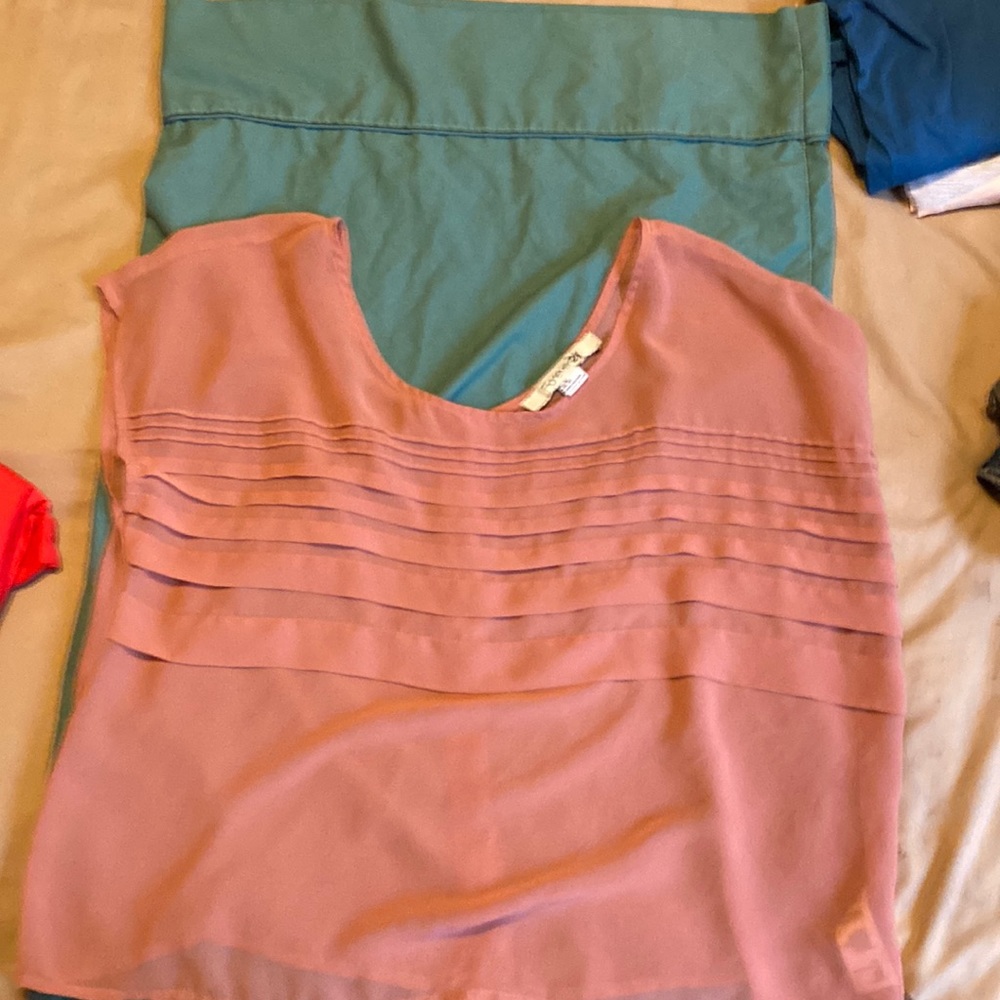 Rue 21  crop top